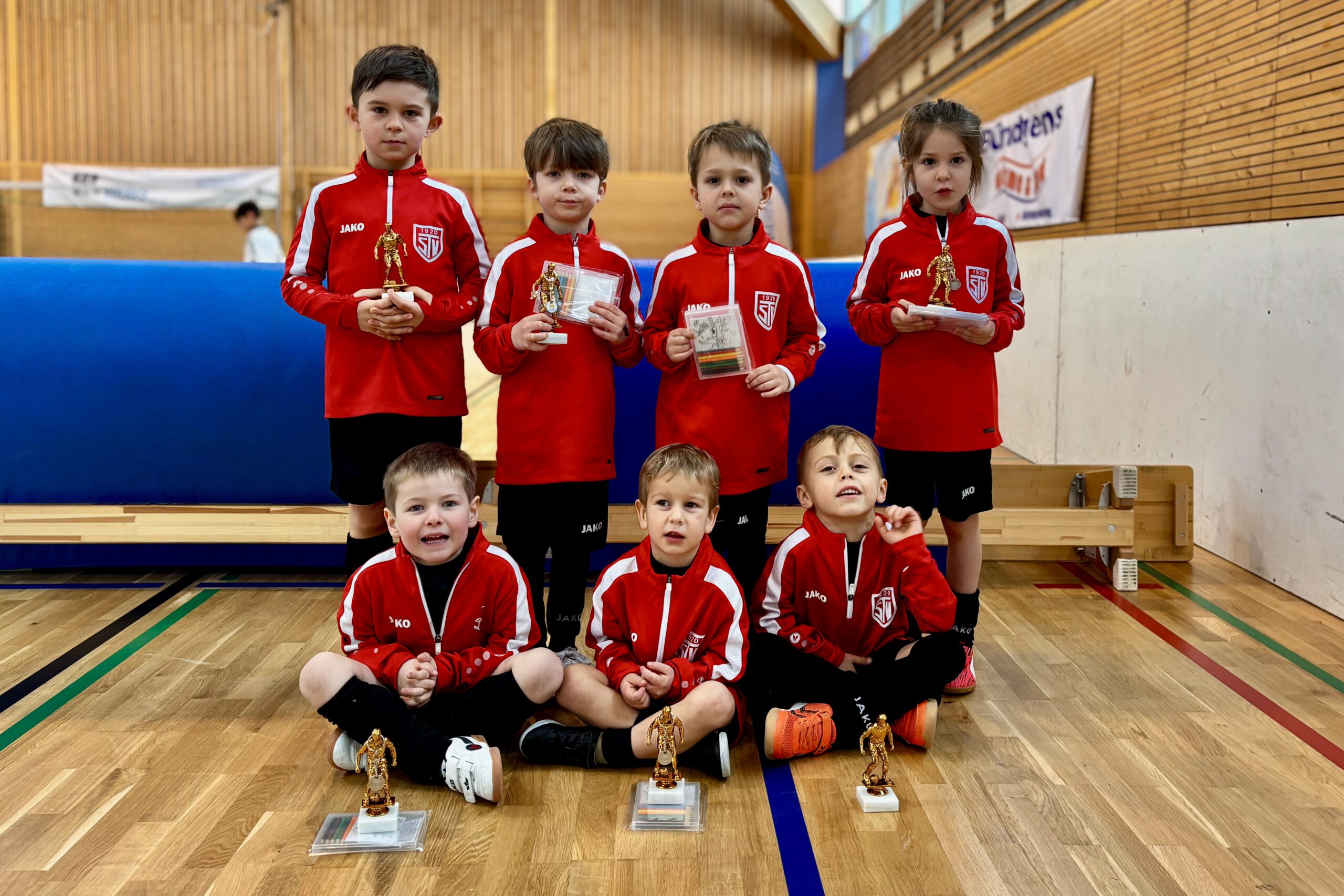 Bambini überzeugen bei Hallenturnieren