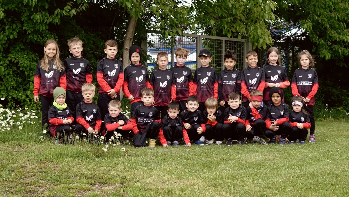 Unsere Bambini als Einlaufkinder beim FV Illertissen
